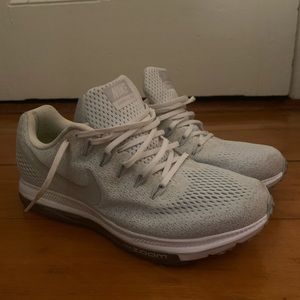 Nike Zoom Sneakers